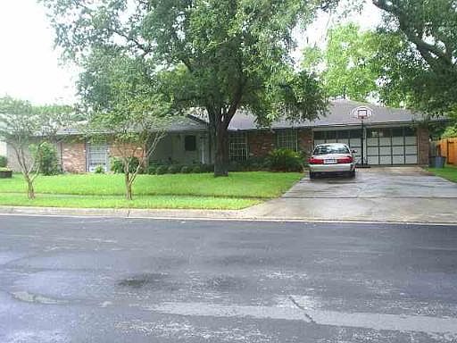 1st image of 4526 BRIARWICK DR
