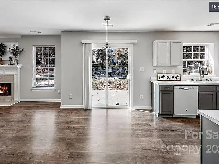 4613 Maple Crest Pl — Photo 11