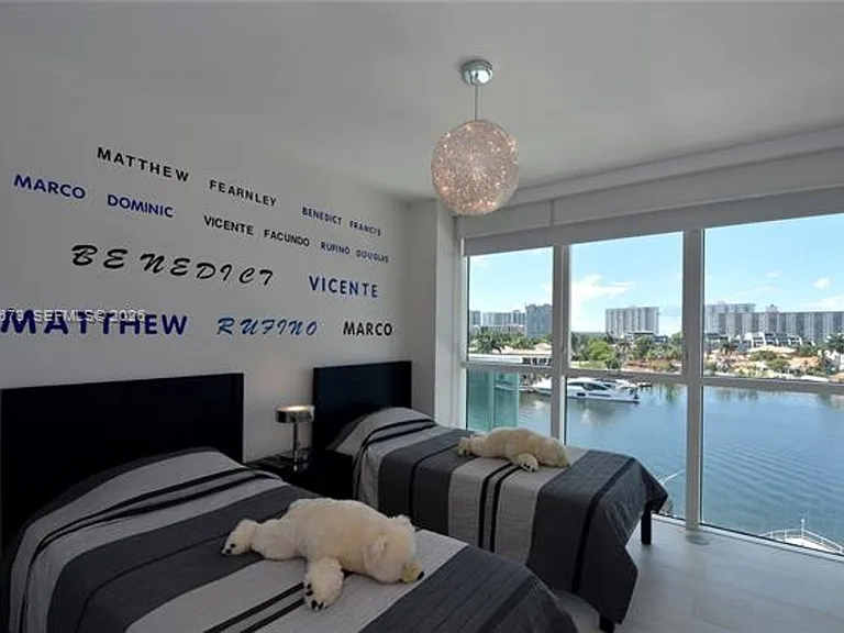 400 Sunny Isles Blvd #CU-521 — Photo 11