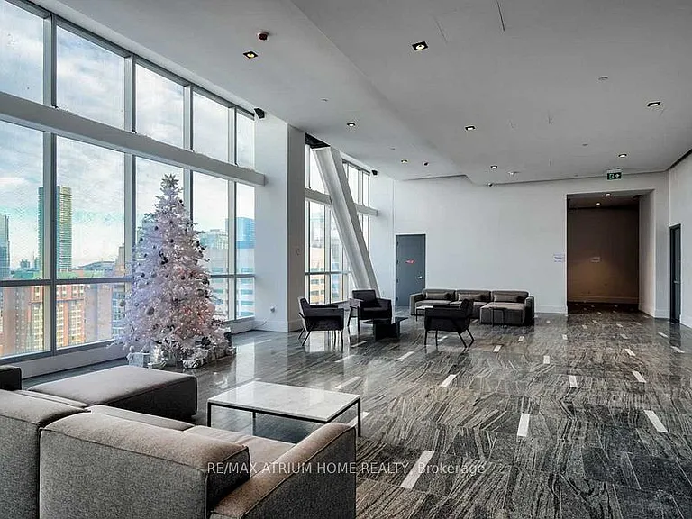 488 University Ave #3606 — Photo 13