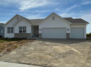 3662 Night Hawk Trl, Beloit, WI 53511