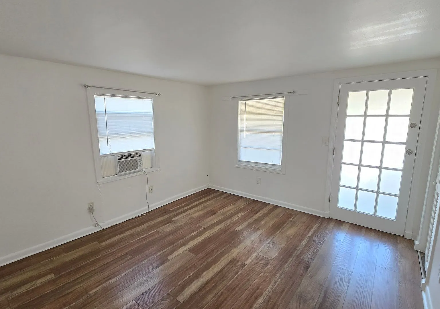 5111 Swift Rd. — Photo 4