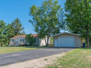 996 E Kasson Rd, Maple City, MI 49664