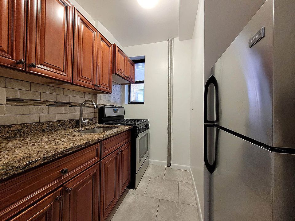 1st image of 1 W 182nd St APT 5C