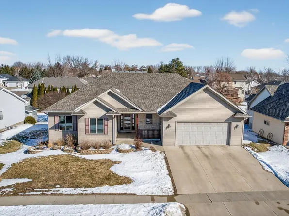 904 Bucknell Blvd SE, Stewartville, MN 55976