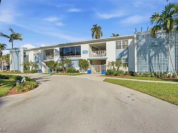 4th image of 1295 Gulf Shore Blvd S #134