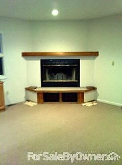 Storage Galore!
						:
						Master bedroom, exit to the patio, double sink ensuite bath, walk-in shower.