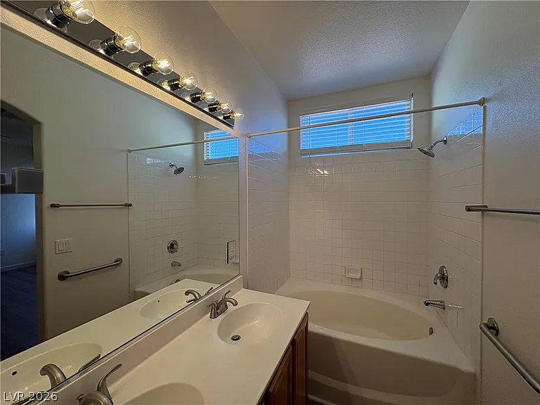 10688 Oak Crest Ave — Photo 17
