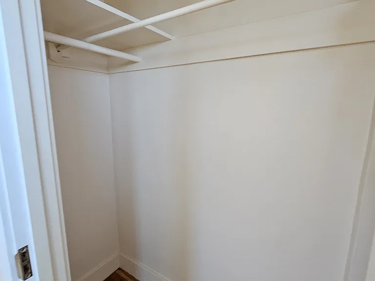 481 Van Dyke Ave #1 — Photo 32