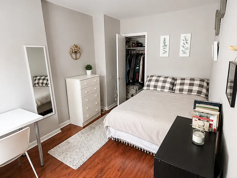 327 S 20th St #3 — Photo 8
