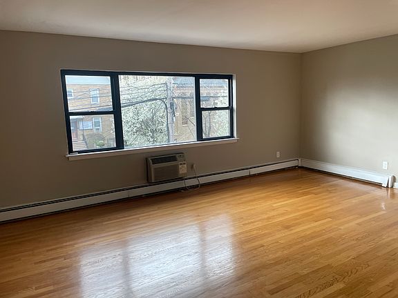 3rd image of 230-232 Anderson Ave #3A