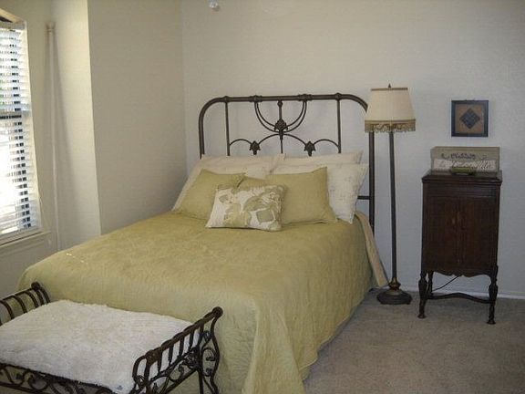 4th image of 5322 N Esmond Dr
