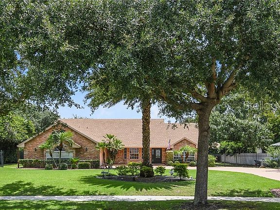 3rd image of 4507 Village Wood Dr