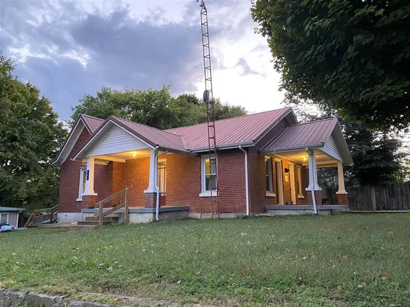 126 E Oak St, Scottsville, KY 42164