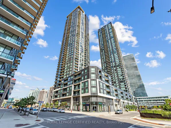 510 Curran Pl #808, Mississauga, ON L5B 0J8