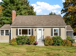 6 Courtland Dr, Chelmsford, MA 01824