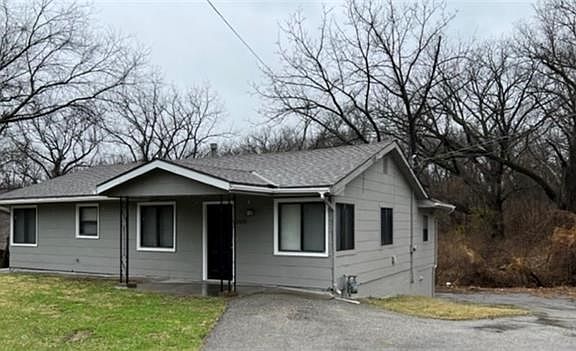 2nd image of 2420 N 51st St