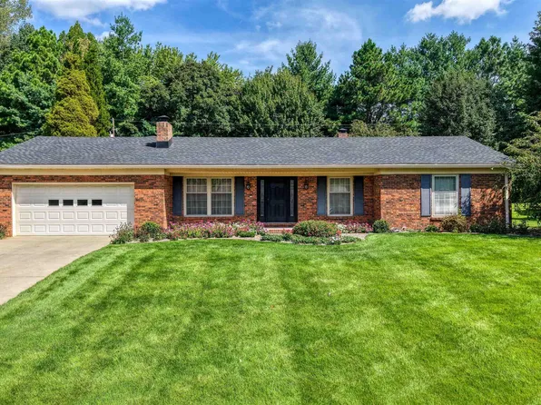 8900 Woodland Dr, Newburgh, IN 47630