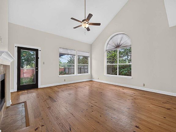 3rd image of 8109 Ganttcrest Dr