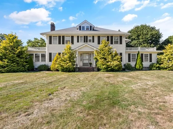 95 Prospect St, Wakefield, MA 01880