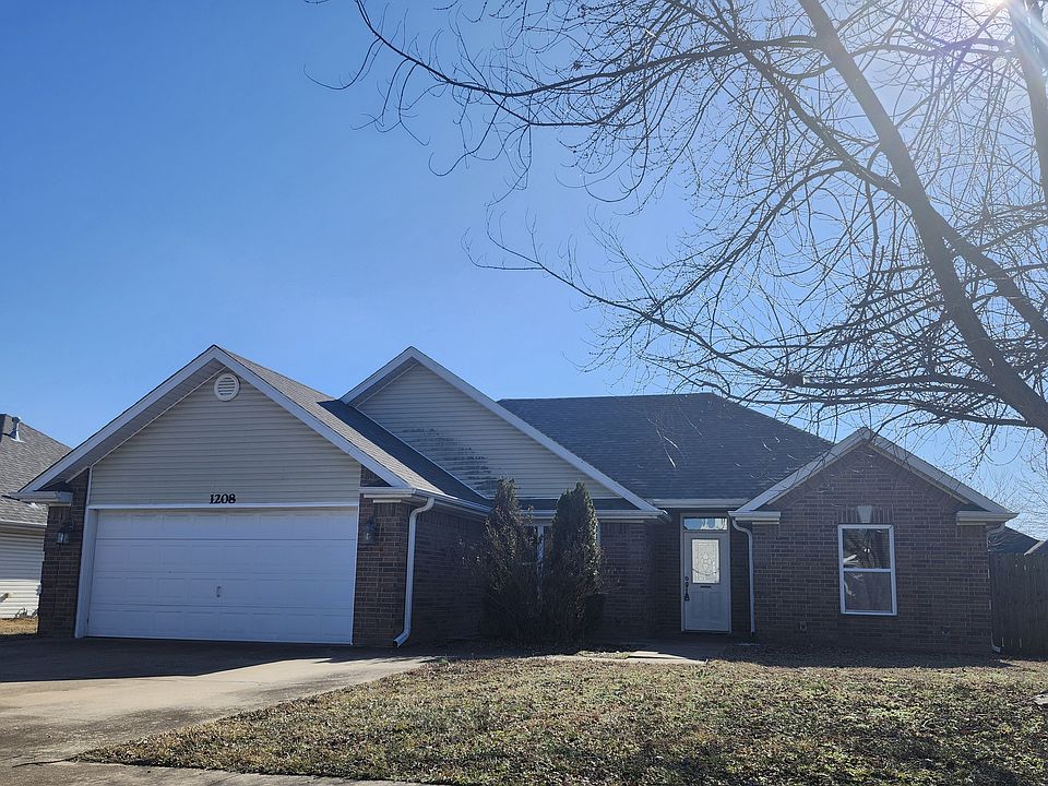 1st image of 1208 E Liberty