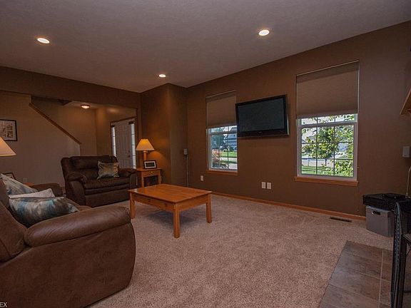 3rd image of 5519 Wycliffe Dr