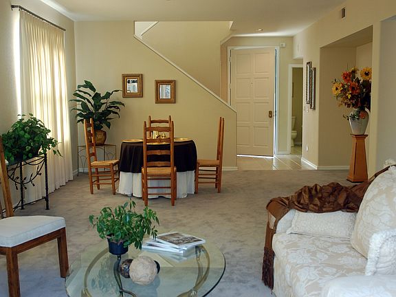 Living/Dining Rm Combo