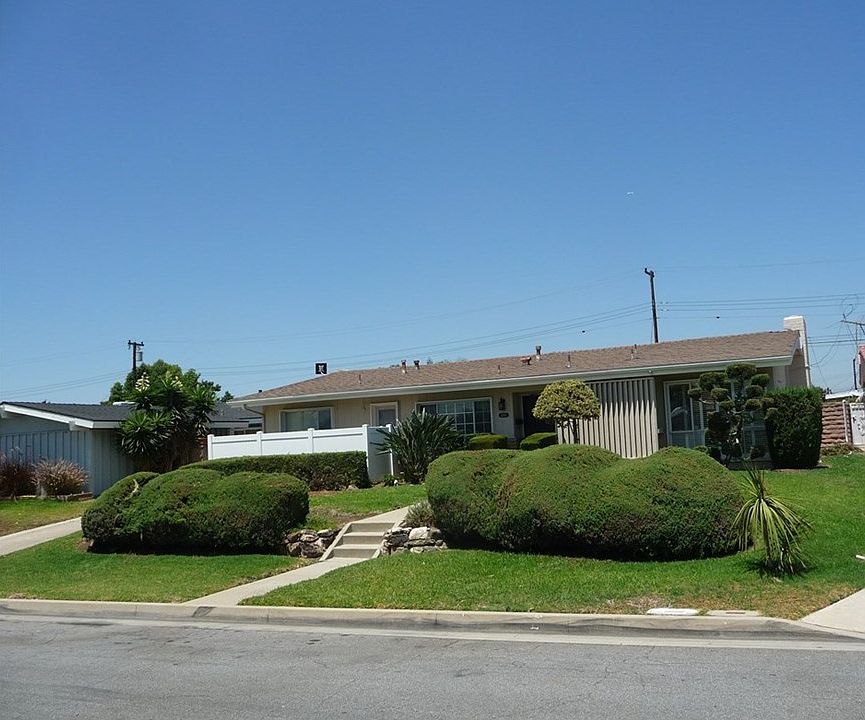 1st image of 14745 Valeda Dr