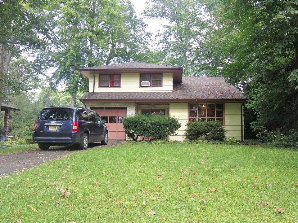 1st image of 39 Highview Ave
