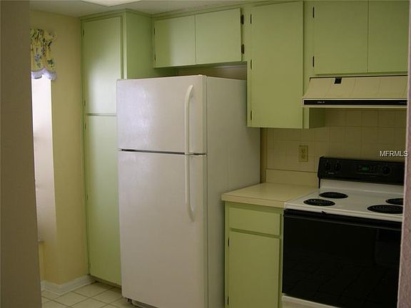3rd image of 4134 Edgewood Dr