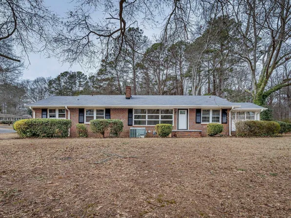 105 Oak Dr, Laurens, SC 29360