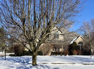 1837 Cherrywood Ln, Munster, IN