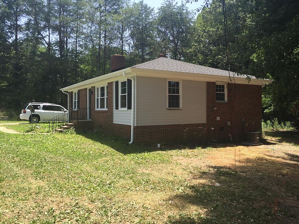 2nd image of 1906 Ireland Rd