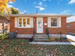 154 Rosamond Cres, London, ON N6E 2M9
