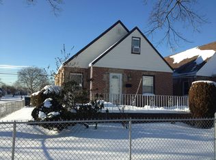 11954 225th St, Cambria Heights, NY 11411