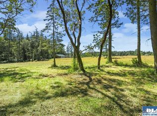 8944 Flagler Rd, Nordland, WA 98358