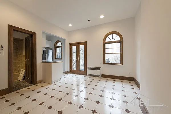 Rented by Ideal Properties Group | media 7