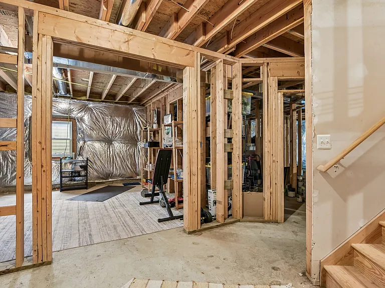 1097 Underwood Rd — Photo 53