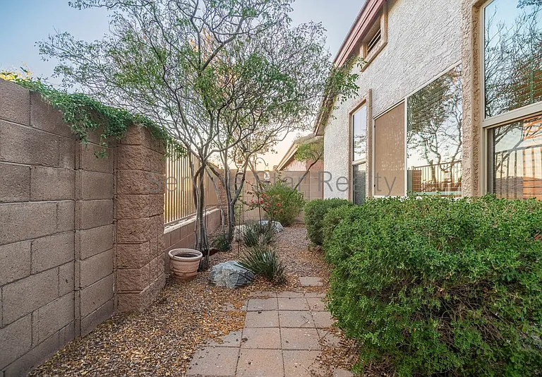 7383 W Milton Dr — Photo 25