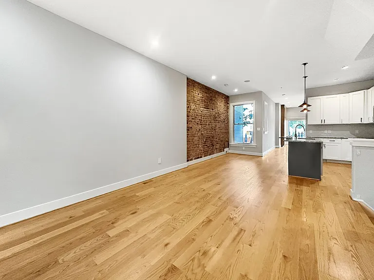 122 Bryant St NW #1 — Photo 7