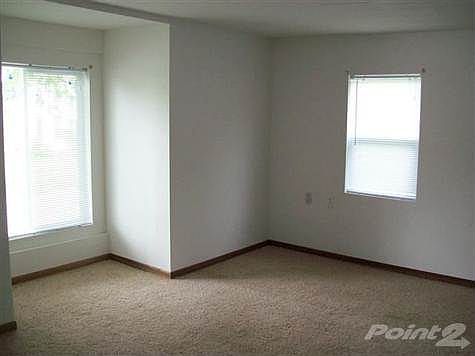 5th image of 302 N Railroad St
