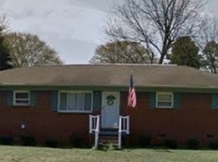 303 Park Rd, Mount Holly, NC 28120