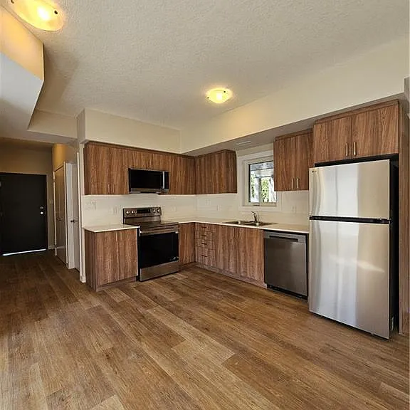 721 Dolph St N #1 — Photo 4