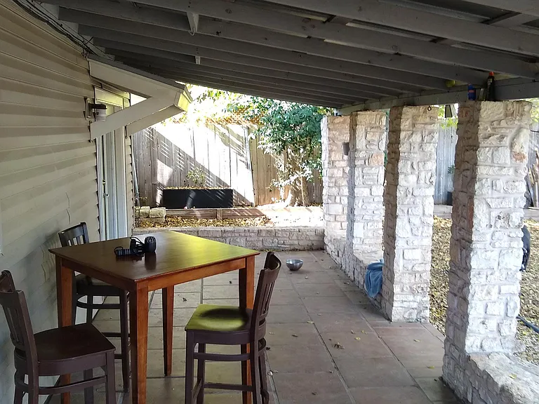 412 Ramble Ln — Photo 8