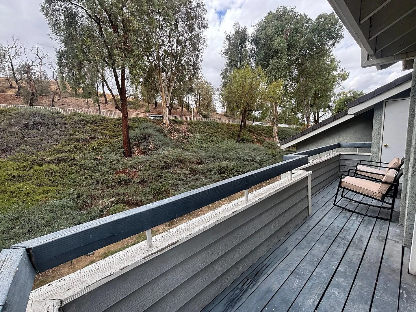American Beauty Village 4-Bedroom Condo for Rent in Canyon Country! — Photo 2