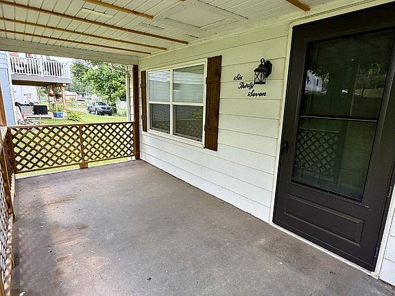 Front Porch-Left