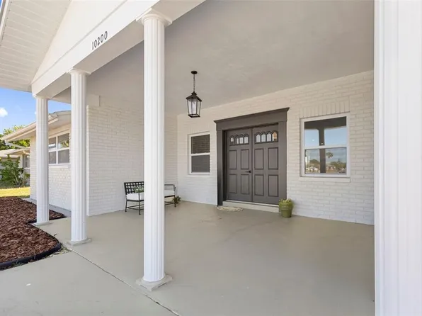10200 Amadeus Dr, Port Richey, FL 34668