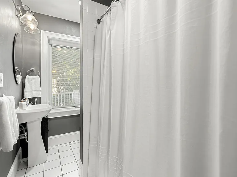 7 Brewster St #3 — Photo 15