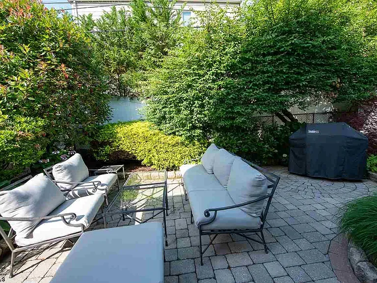 12 N Nassau Ave #29TH-20 — Photo 17