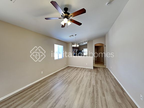 4th image of 13094 E Primrose Ln